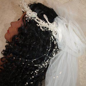 VEIL Ivory 2Layer Full Detailed Front&Comb Hold Medium(elbow Length) USED ONCE